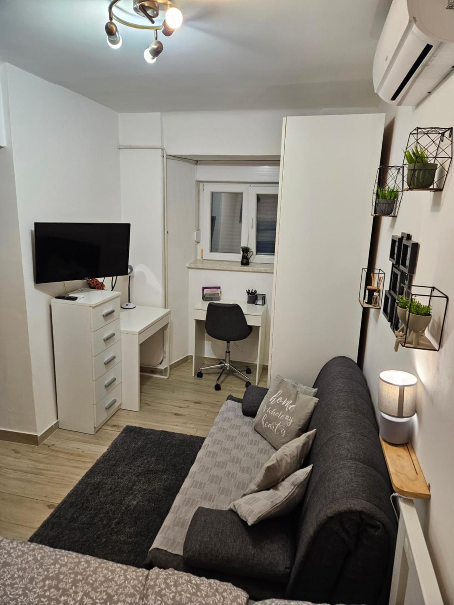 Apartment Maja - Strict Center Of Zagabria Esterno foto