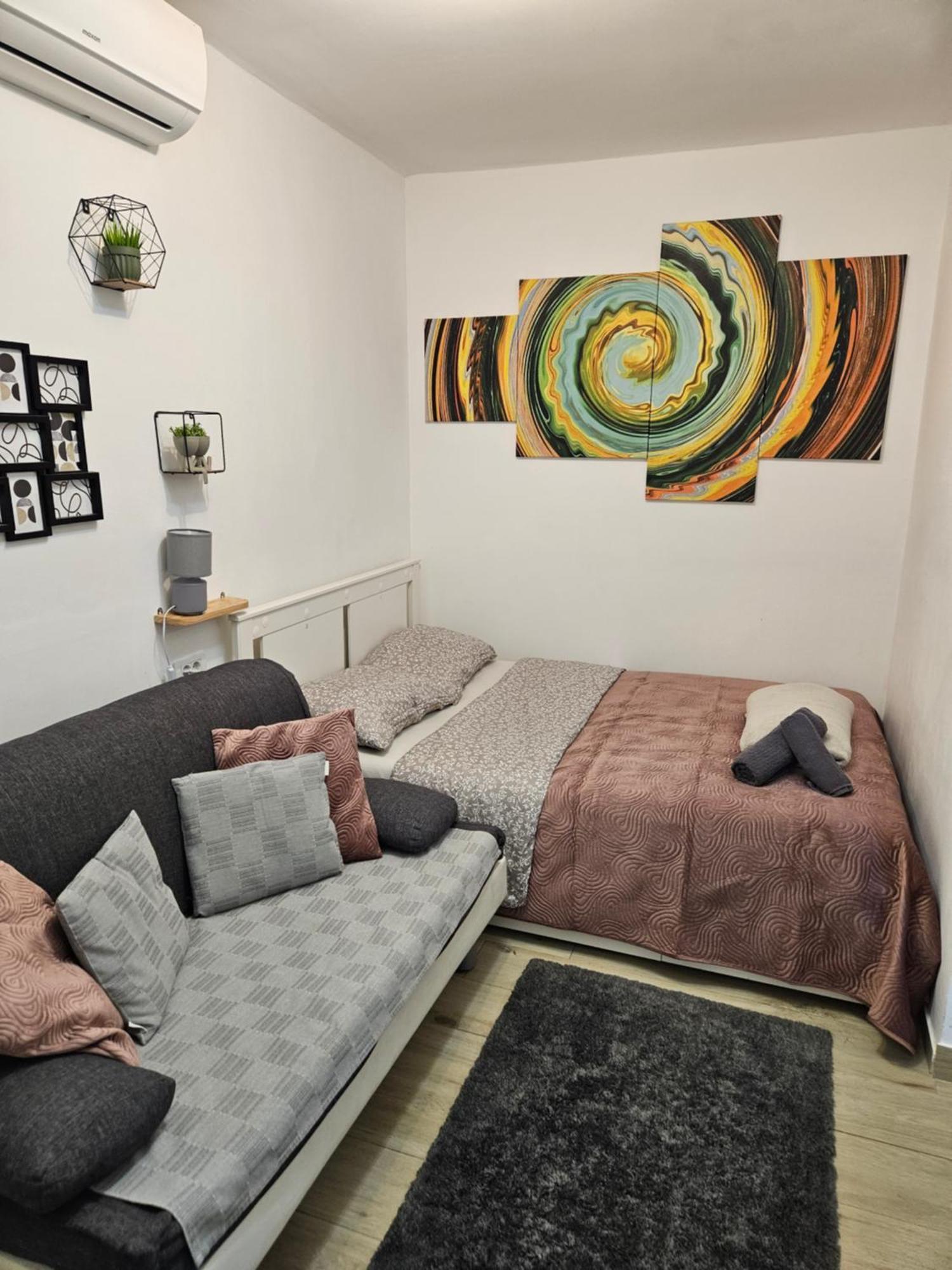 Apartment Maja - Strict Center Of Zagabria Esterno foto